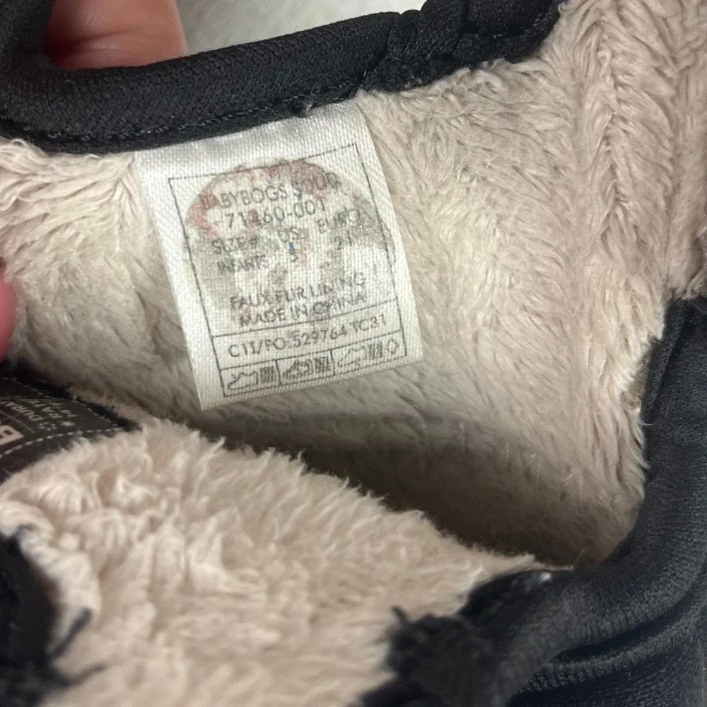 Bogs Baby Bogs Solid Black Waterproof Insulated Winter Boots Toddler Size 5